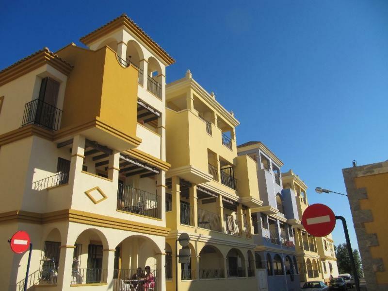 Beautiful 1 Bedroom Apartment In Roda, Los Alcazares. Larger Than Average. Dış mekan fotoğraf