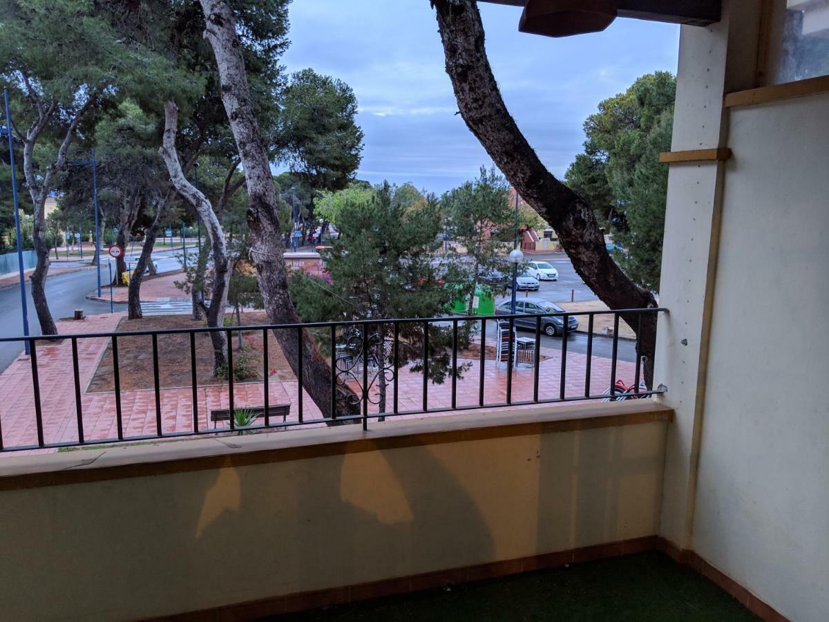 Beautiful 1 Bedroom Apartment In Roda, Los Alcazares. Larger Than Average. Dış mekan fotoğraf